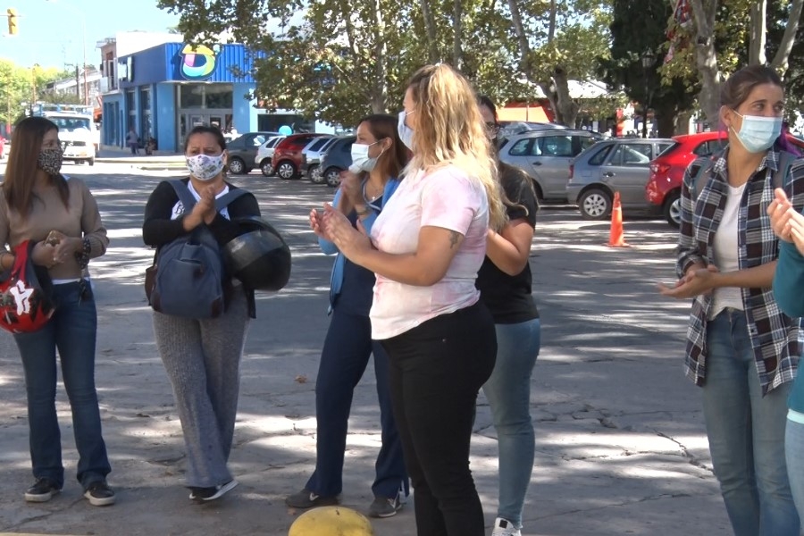 Protesta de profesionales de la salud contratados