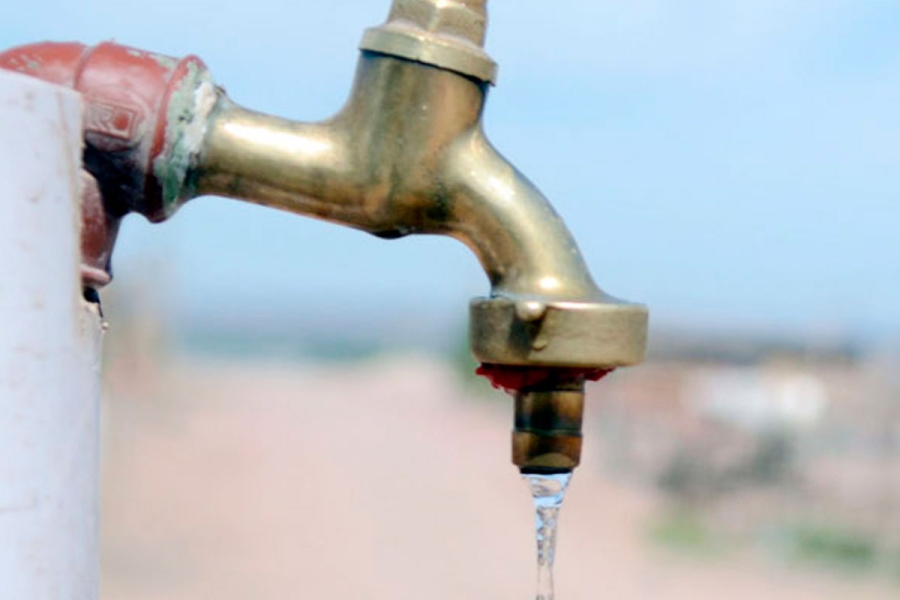 Baja presión de agua en la región por la rotura de un desagüe