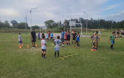 El Club Fénix avanza en su formación y suma gran respuesta en las convocatorias