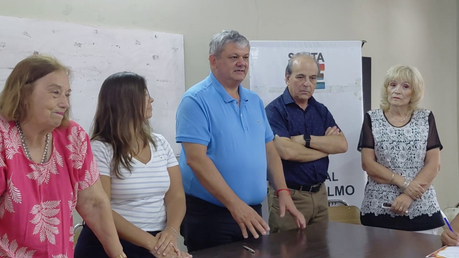 Alberto Ricci presente en el acto de asunción la nueva comisión directiva del Hospital Anselmo Gamen