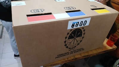 Alvear votó por primera vez en una interna de concejales y ya se perfilan los favoritos