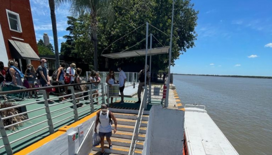 Suspenden los cruces a la Isla desde la NTF por la bajante del río