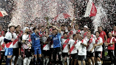 River goleó a Colón y es Campeón de campeones