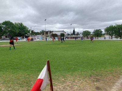 &quot;Ellas juegan&quot; El encuentro femenino de fútbol y uno de los torneos que se desarrolla en V. G. Gálvez