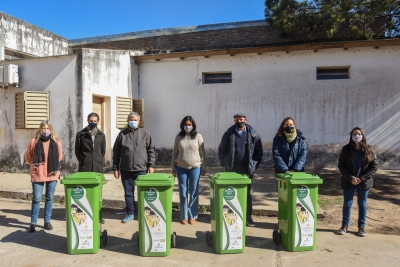 Villa Gobernador Gálvez se suma a la campaña "recicla tu aceite"